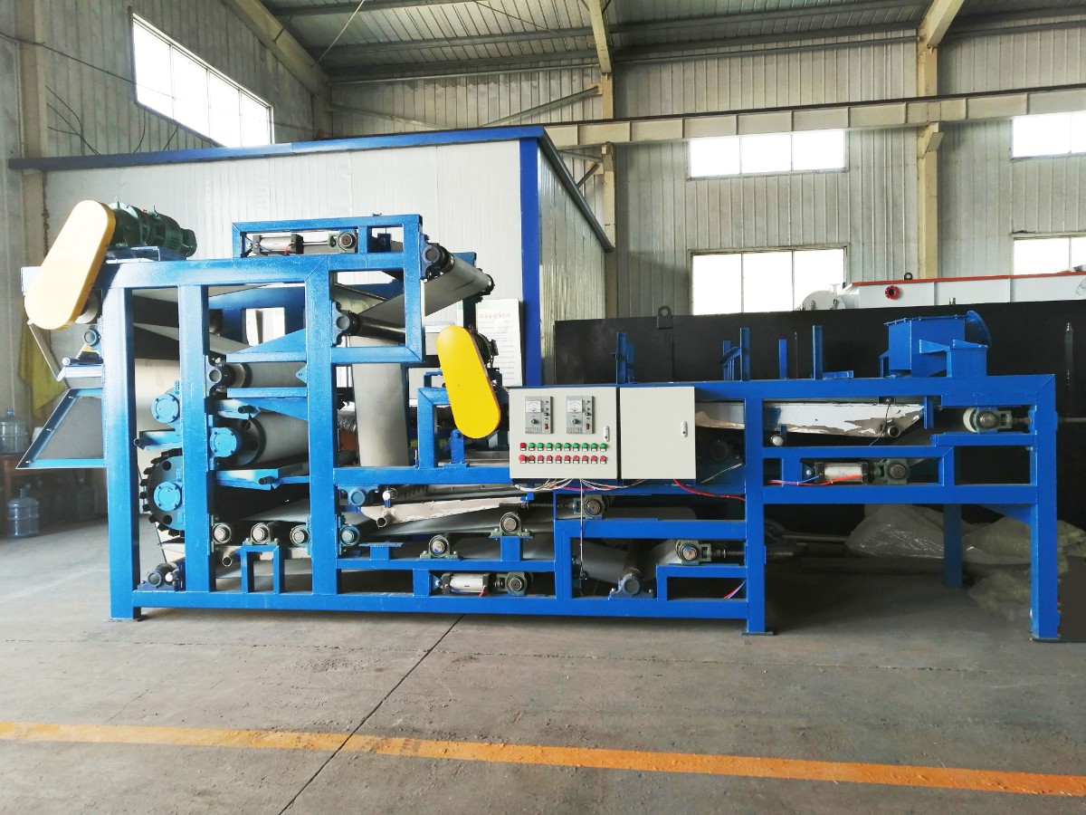 蓝色带机 (5).jpg