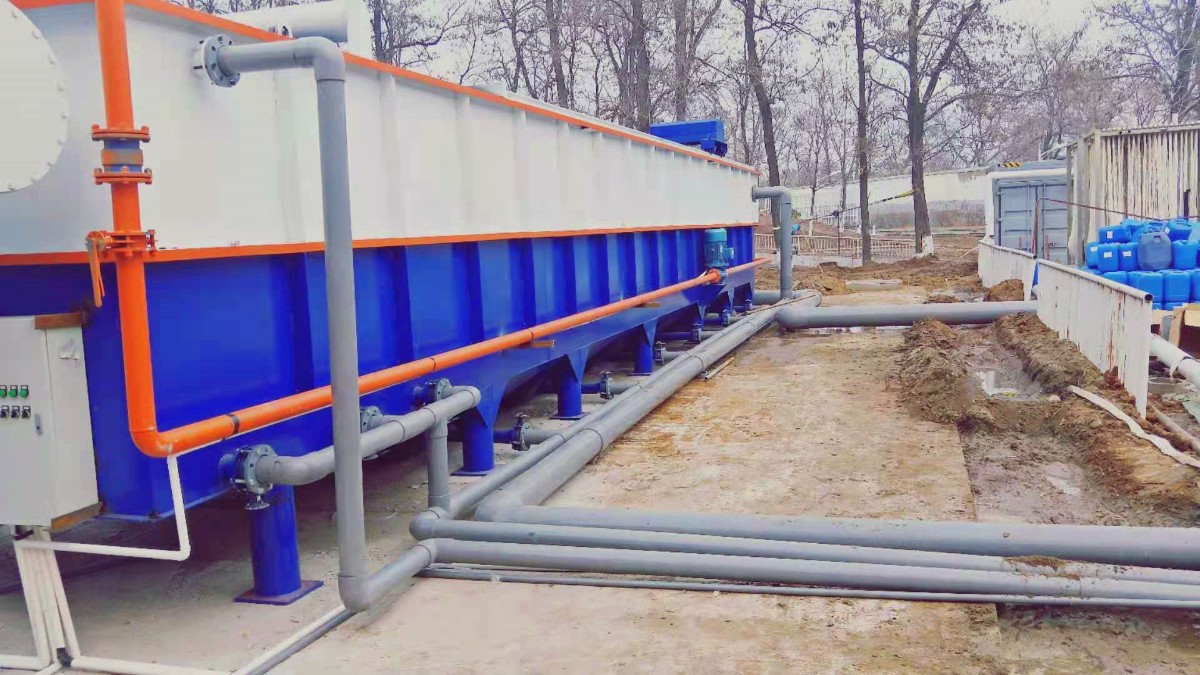 蓝白色气浮机现场 (14).jpg