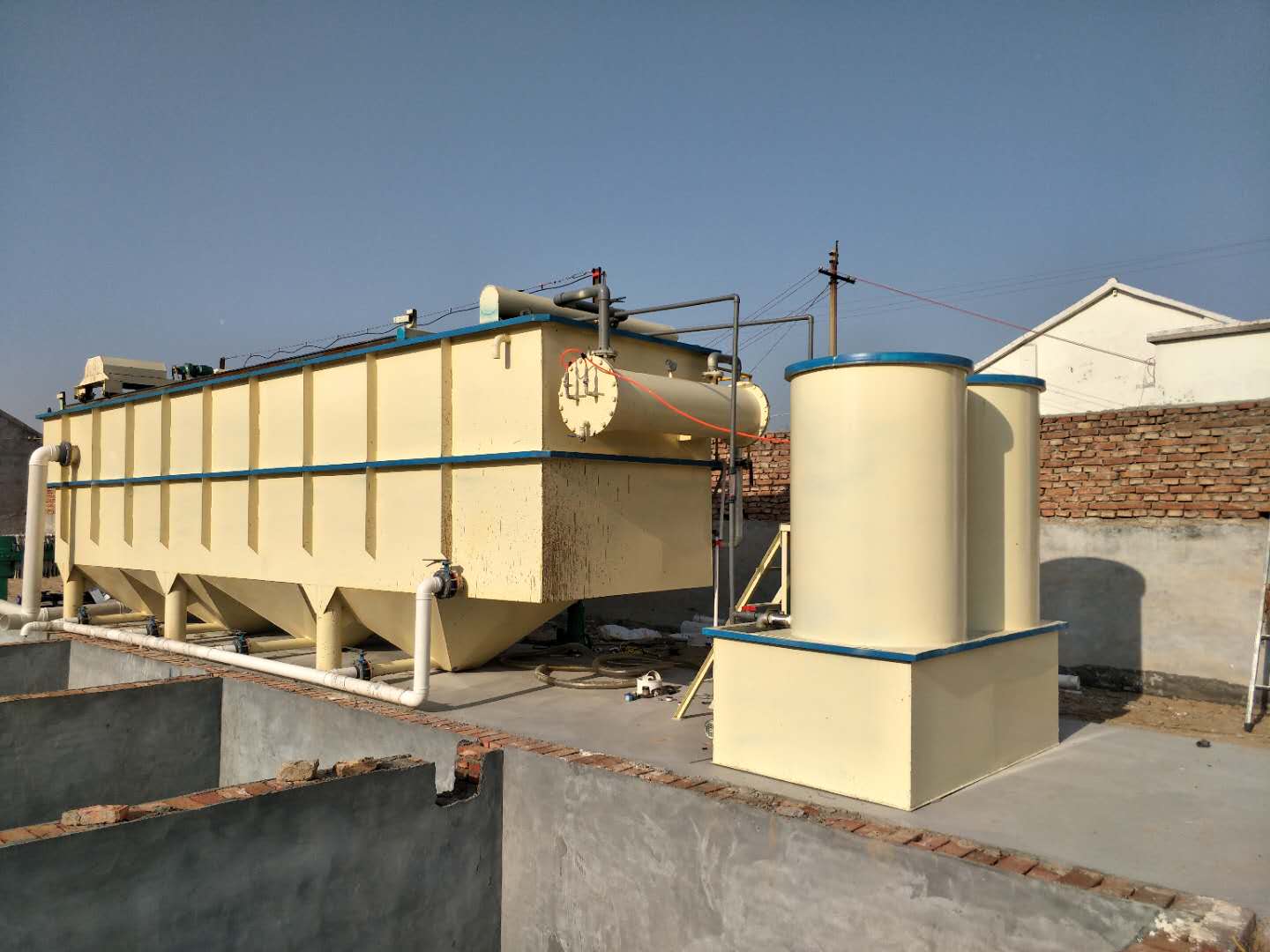 米色气浮机现场 (1).jpg